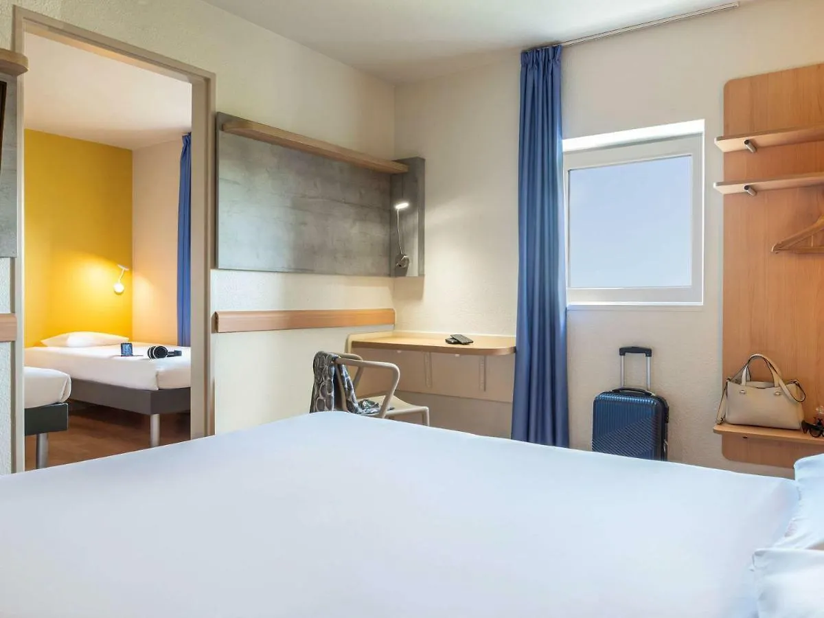 Hotel Ibis Budget Grigny Centre 2*
