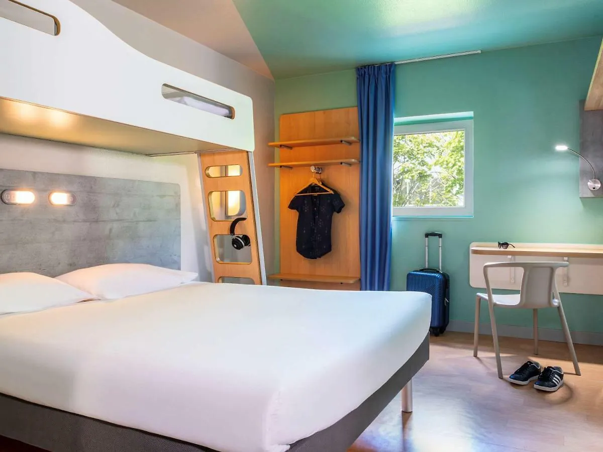 Ibis Budget Grigny Centre 2*
