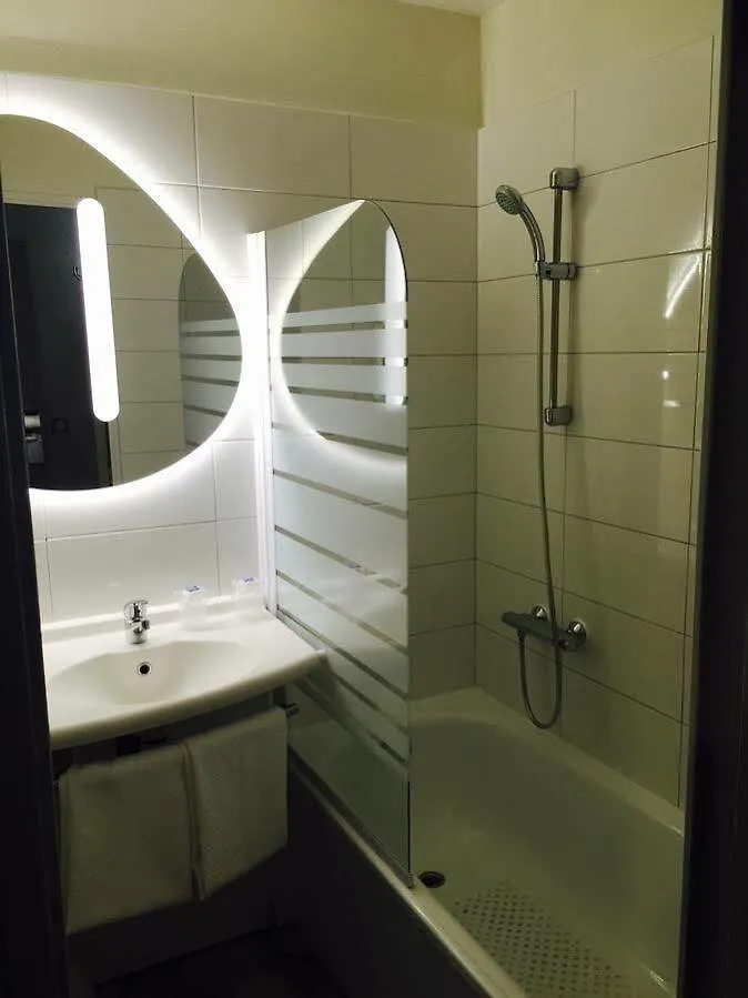 Ibis Budget Grigny Centre Hotel 2*