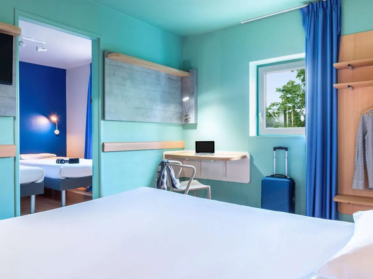 Hotel Ibis Budget Grigny Centre 2*